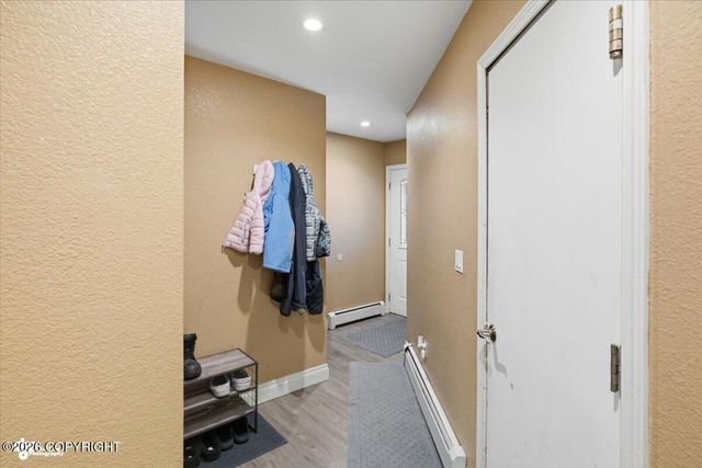 7803 Raymar Circle, Anchorage, AK 99518