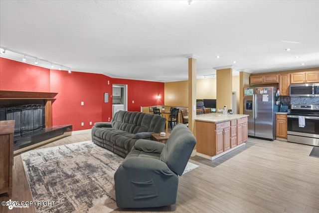 7803 Raymar Circle, Anchorage, AK 99518