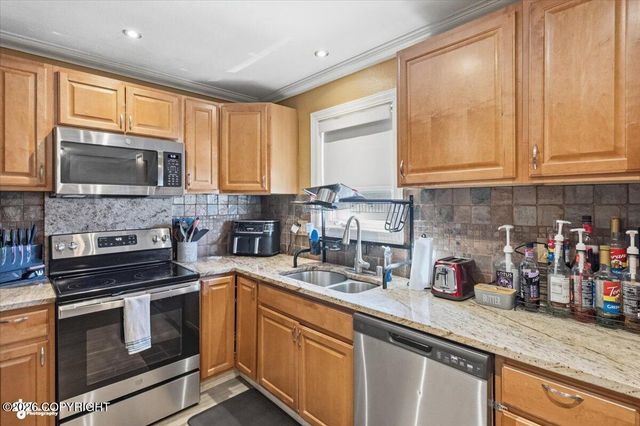 7803 Raymar Circle, Anchorage, AK 99518