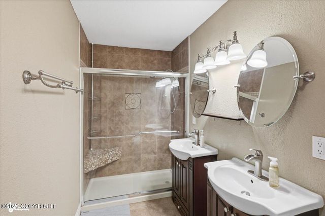 7803 Raymar Circle, Anchorage, AK 99518