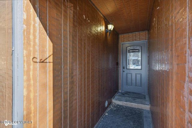 7803 Raymar Circle, Anchorage, AK 99518