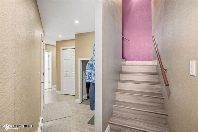 7803 Raymar Circle, Anchorage, AK 99518