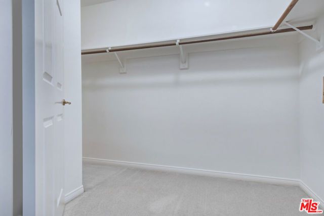 14570 Benefit Street 201, Sherman Oaks, CA 91403