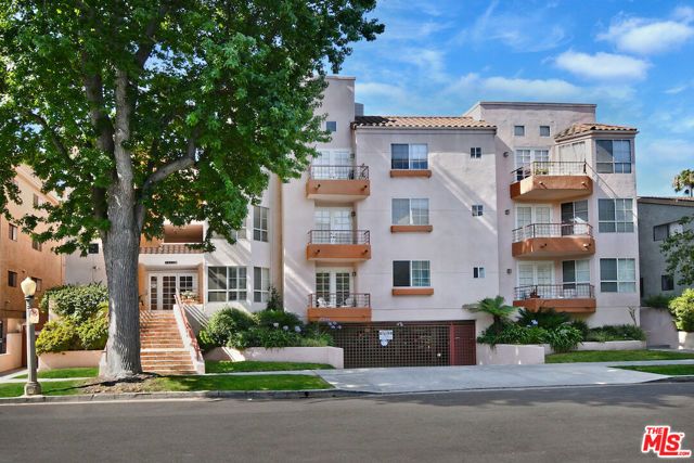 14570 Benefit Street 201, Sherman Oaks, CA 91403
