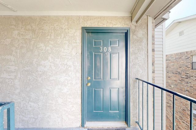 9520 Royal Lane 308, Dallas, TX 75243