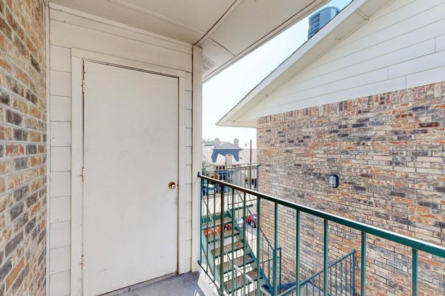 9520 Royal Lane 308, Dallas, TX 75243