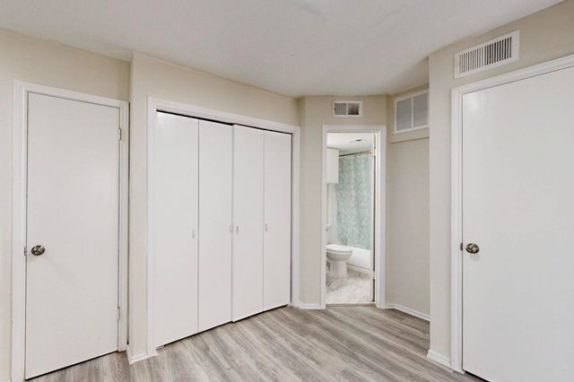 9520 Royal Lane 308, Dallas, TX 75243