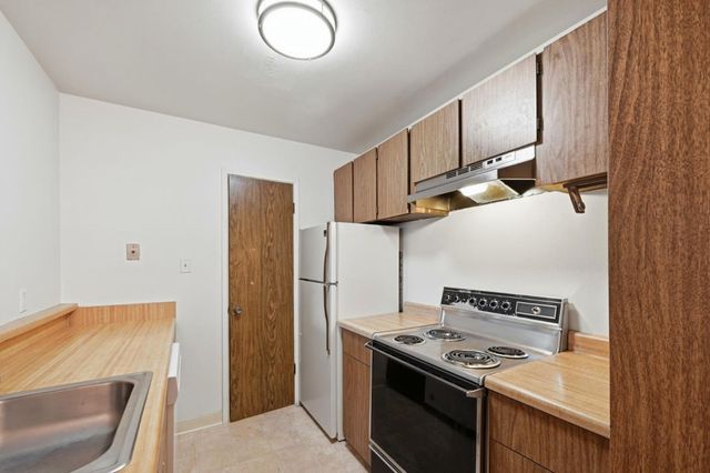 139 Piccadilly Place H, San Bruno, CA 94066