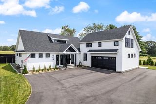 904 Eastern Point Road, Groton, CT 06340