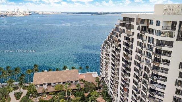 520 Brickell Key Dr A1104, Miami, FL 33131