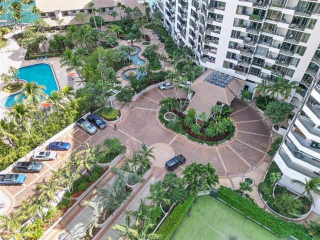 520 Brickell Key Dr A1104, Miami, FL 33131