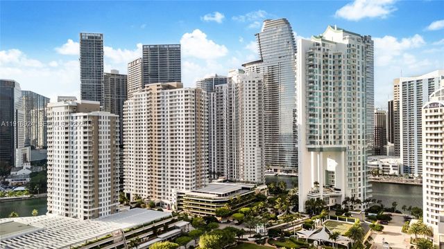 520 Brickell Key Dr A1104, Miami, FL 33131