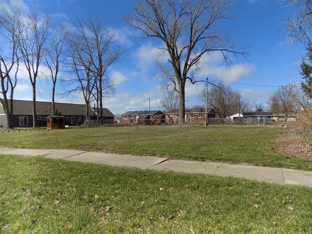 313 Cartwright Street, South Haven, MI 49090