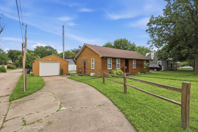 1116 53rd Street, Moline, IL 61265
