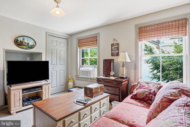 121 S S WASHINGTON STREET ST, Greencastle, PA 17225