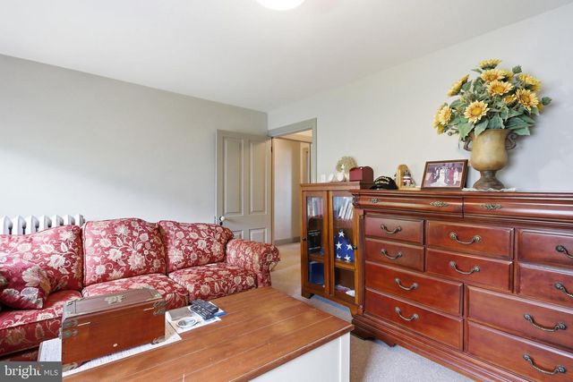 121 S S WASHINGTON STREET ST, Greencastle, PA 17225