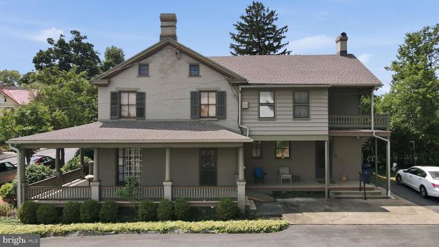 121 S S WASHINGTON STREET ST, Greencastle, PA 17225