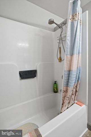 121 S S WASHINGTON STREET ST, Greencastle, PA 17225