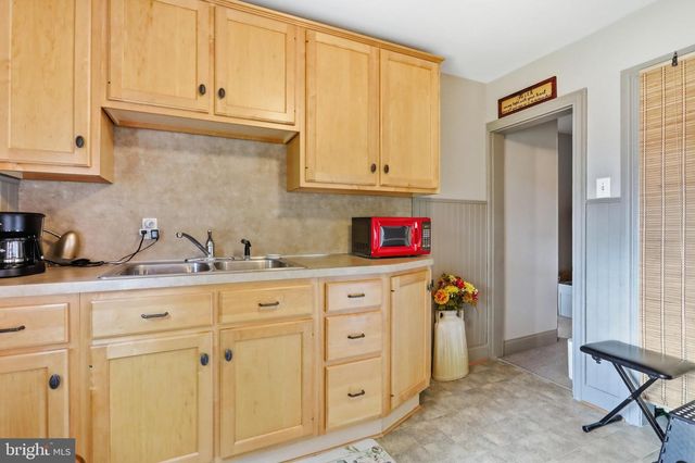 121 S S WASHINGTON STREET ST, Greencastle, PA 17225