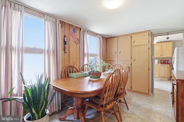 121 S S WASHINGTON STREET ST, Greencastle, PA 17225