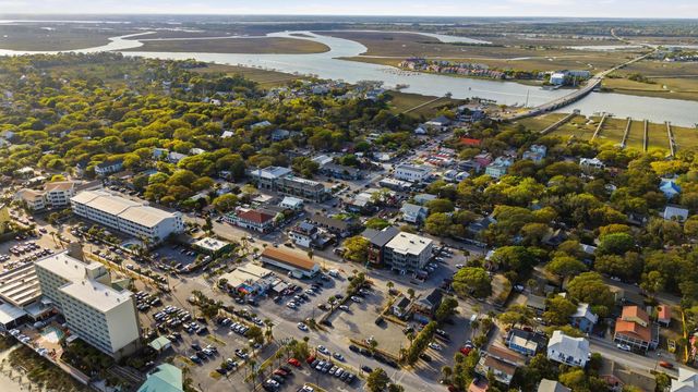 1611 E Ashley Avenue, Folly Beach, SC 29439