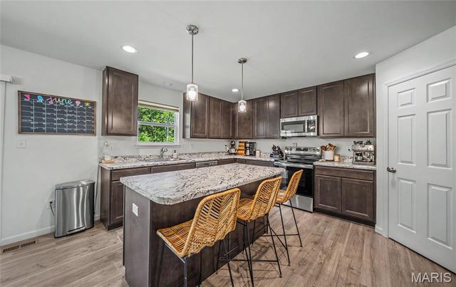 3131 White Pine Drive, Imperial, MO 63052