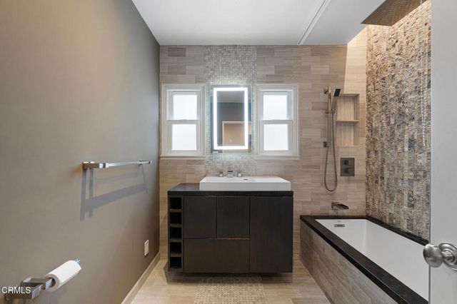 208 Champion Place, Alhambra, CA 91801