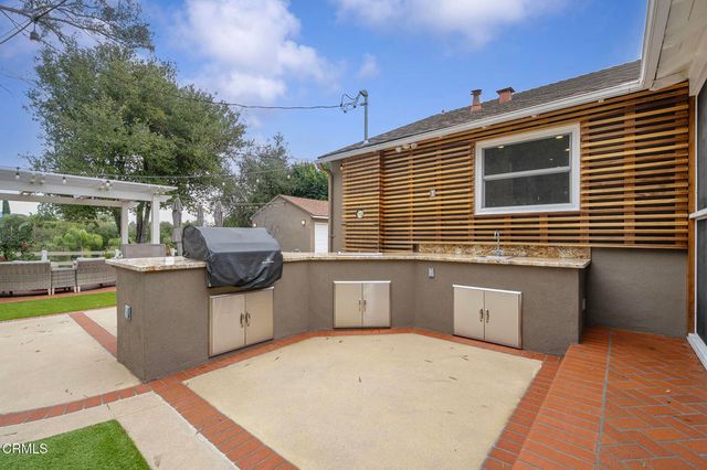 208 Champion Place, Alhambra, CA 91801