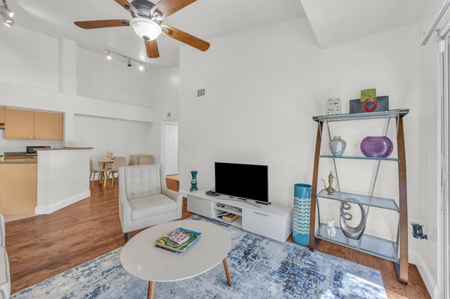 4241 San Marino Boulevard 207, West Palm Beach, FL 33409