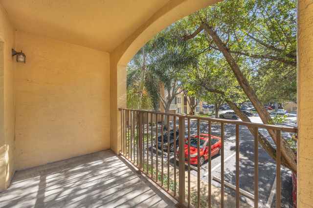 4241 San Marino Boulevard 207, West Palm Beach, FL 33409