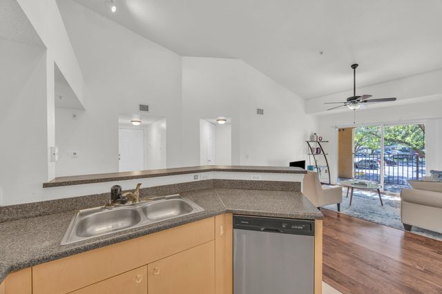 4241 San Marino Boulevard 207, West Palm Beach, FL 33409