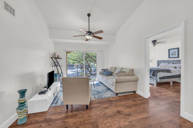 4241 San Marino Boulevard 207, West Palm Beach, FL 33409