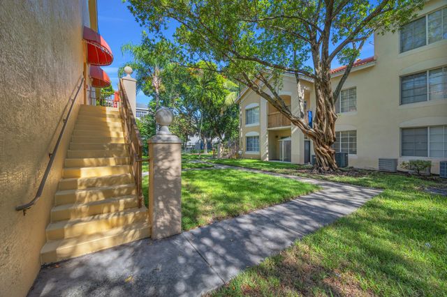 4241 San Marino Boulevard 207, West Palm Beach, FL 33409