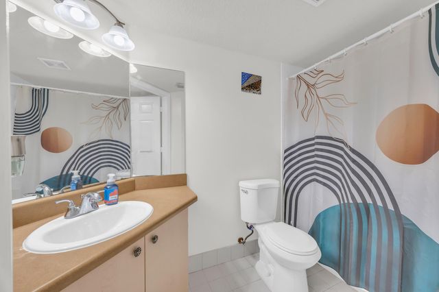 4241 San Marino Boulevard 207, West Palm Beach, FL 33409
