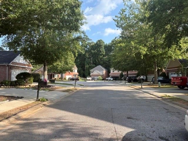 563 Hansen Drive, Locust Grove, GA 30248