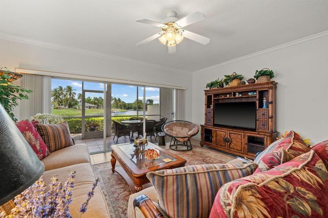 12598 Westhampton Circle, Wellington, FL 33414