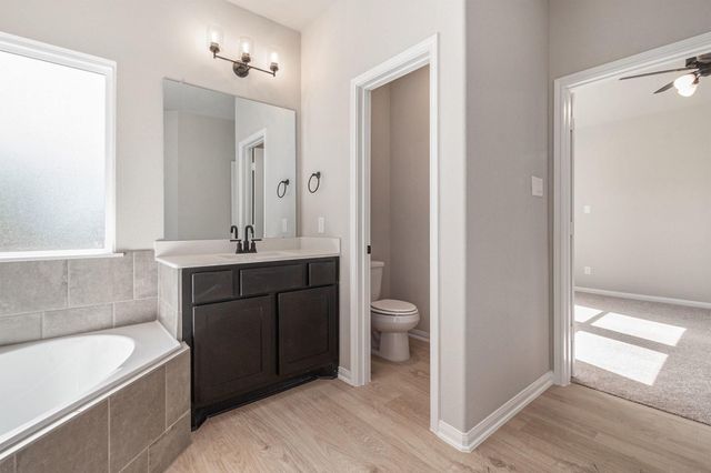 11702 Oakwood Ranch, Willis, TX 77378