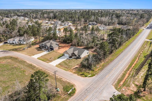 11702 Oakwood Ranch, Willis, TX 77378