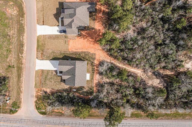 11702 Oakwood Ranch, Willis, TX 77378