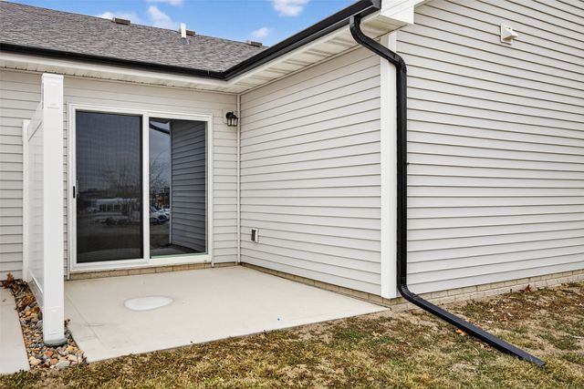 2216 Legacy Drive, Norwalk, IA 50211