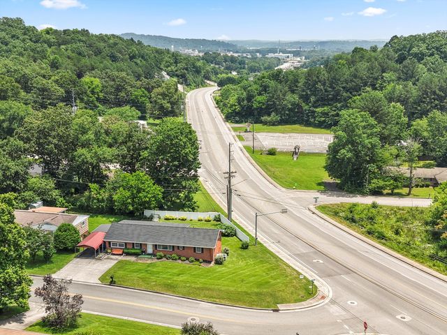 3502 Oak Ridge Drive, Chattanooga, TN 37415