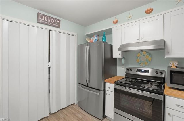 2544 Cove Point PL, Virginia Beach, VA 23454