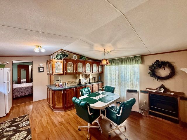 535 Mansard Island Dr, Springville, TN 38256