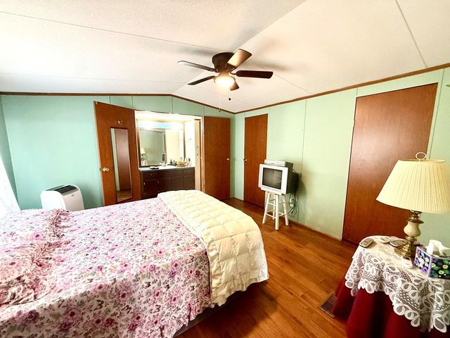 535 Mansard Island Dr, Springville, TN 38256