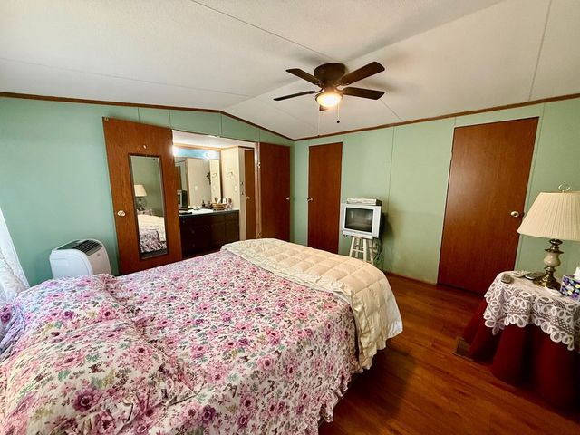 535 Mansard Island Dr, Springville, TN 38256