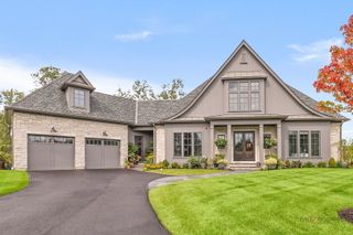 355 Hickory Court, Lake Forest, IL 60045