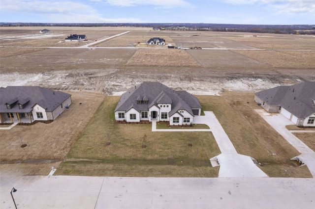 144 Lila Lake Drive, Waxahachie, TX 75165