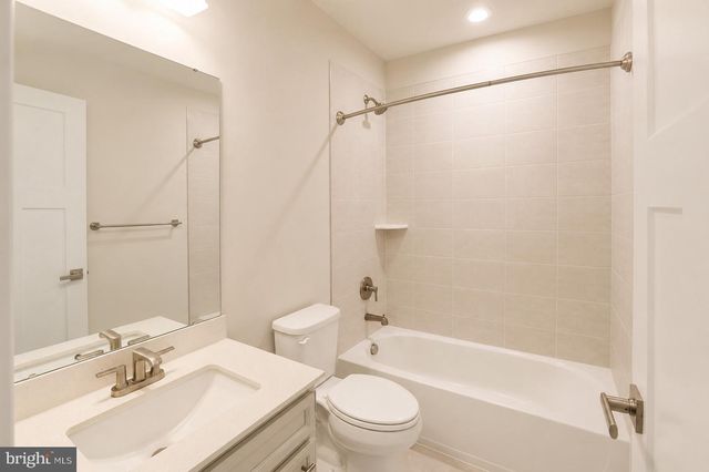 46271 MOUNT KELLOGG TER, Sterling, VA 20164