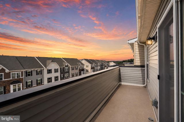 46271 MOUNT KELLOGG TER, Sterling, VA 20164