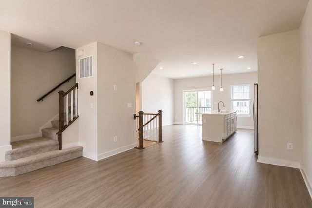 46271 MOUNT KELLOGG TER, Sterling, VA 20164